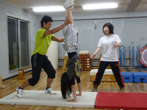 バク転レッスン