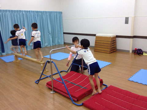 鉄棒レッスン