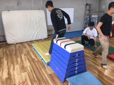 大人の跳び箱レッスン