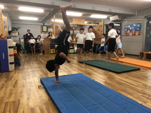 側転レッスン