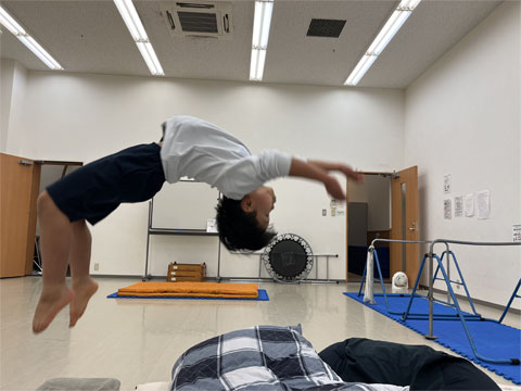 バク転の練習