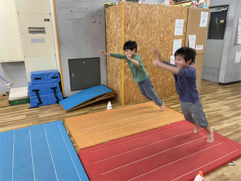立ち幅跳びの練習