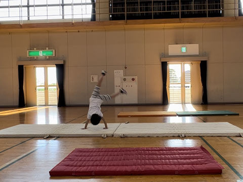 マット運動