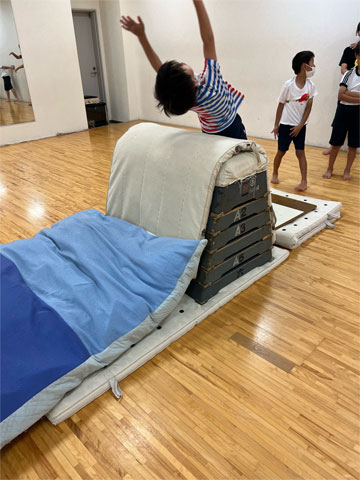 バク転レッスン
