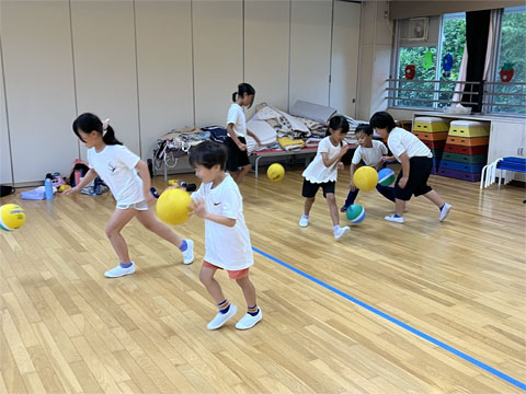 ボールドリブルバトル