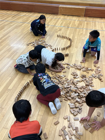 �h�~�m������