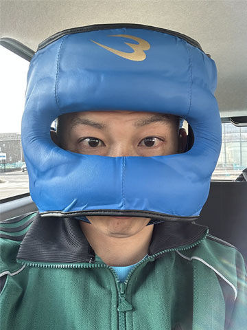 �{�N�V���O�̃w�b�h�M�A