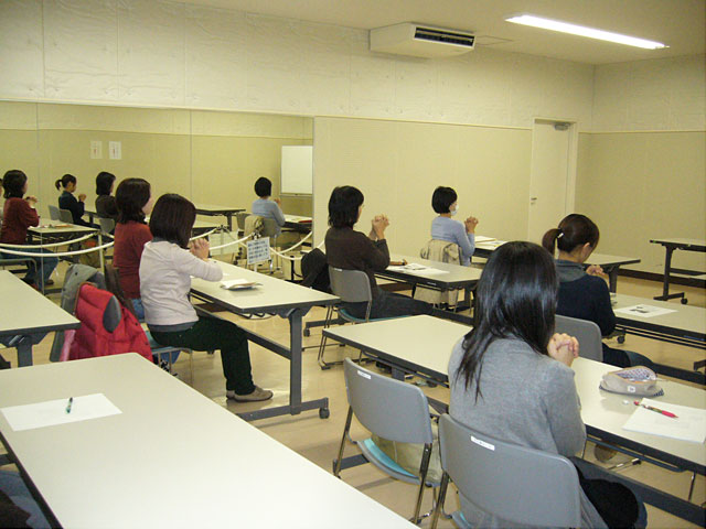 子育て支援リーダー研修(NPO法人ながのこどもの城いきいきプロジェクト)
