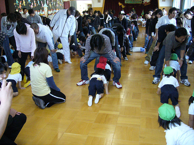 親子体操教室(坂祝幼稚園)