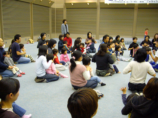 親子体操教室(大垣市教育委員会)