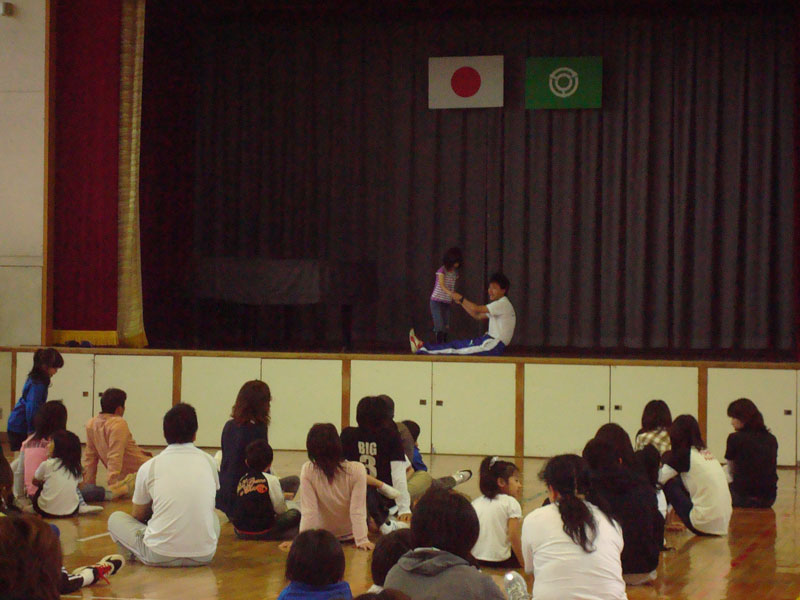 親子体操教室(富岡小学校)
