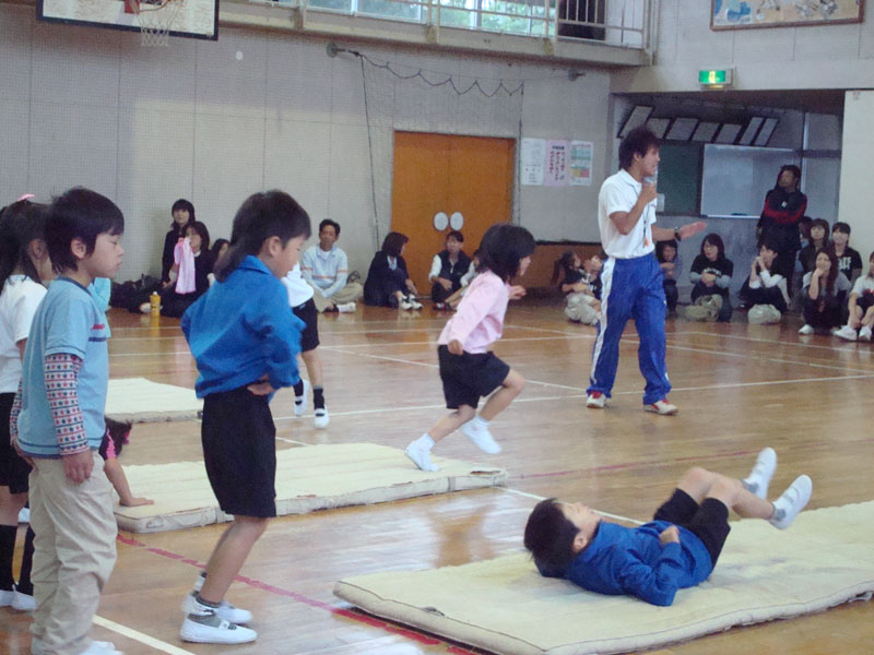 親子体操教室(富岡小学校)