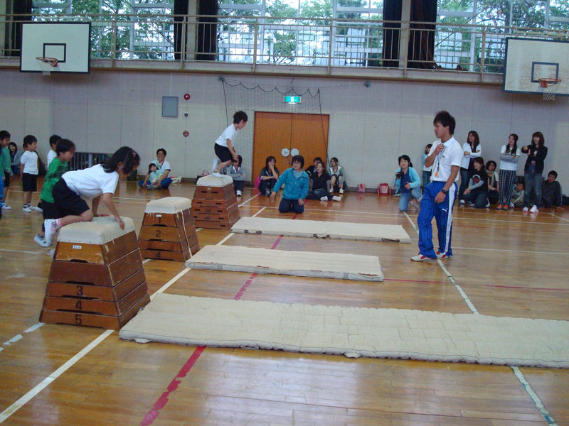 親子体操教室(富岡小学校)