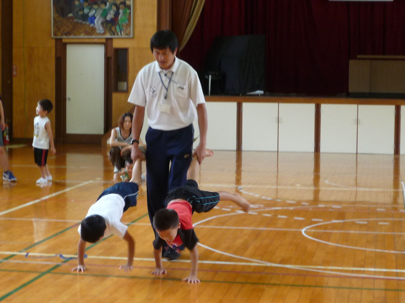 未就園児親子体操教室（未就園児サークル つくしんぼ学級）