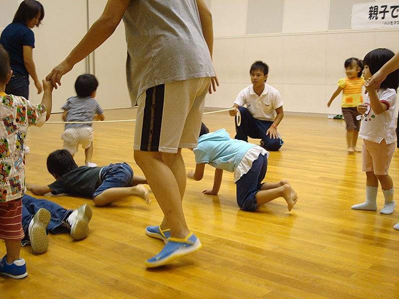 未就園児親子体操教室(羽島市教育委員会)