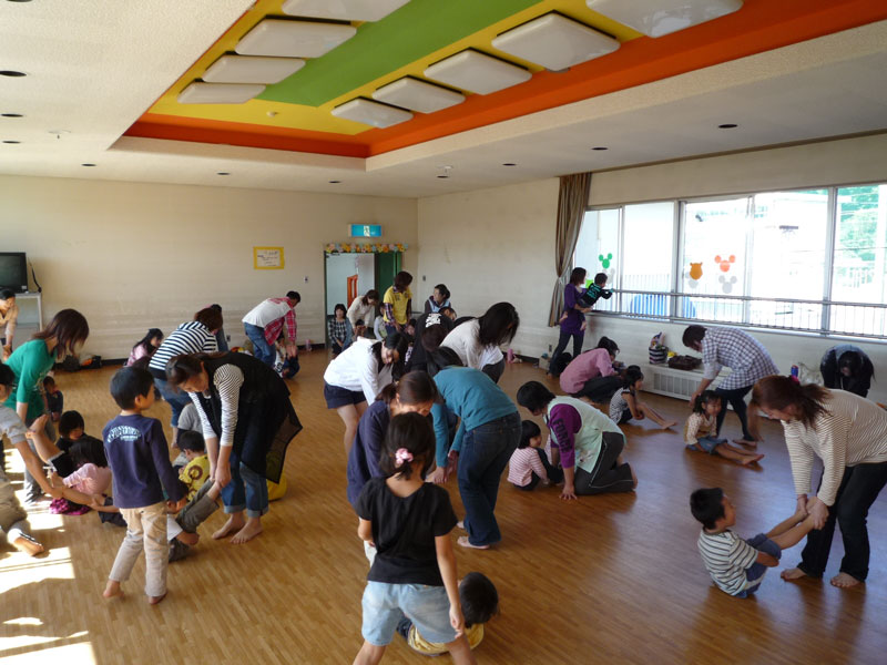 親子体操教室(桜尾保育園)