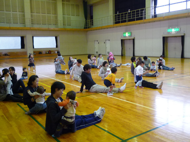 未就園児親子体操教室（岐阜県可児市下恵土公民館）