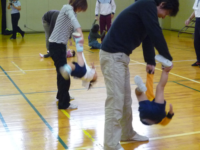 未就園児親子体操教室（岐阜県可児市下恵土公民館）