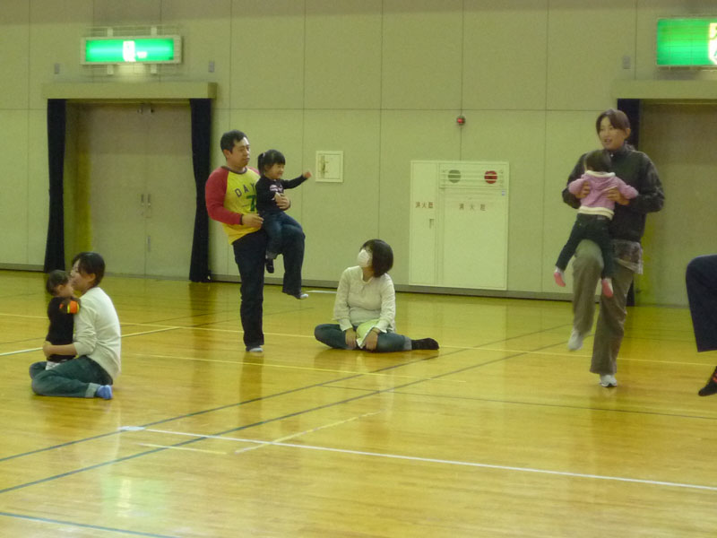 未就園児親子体操教室（岐阜県可児市下恵土公民館）