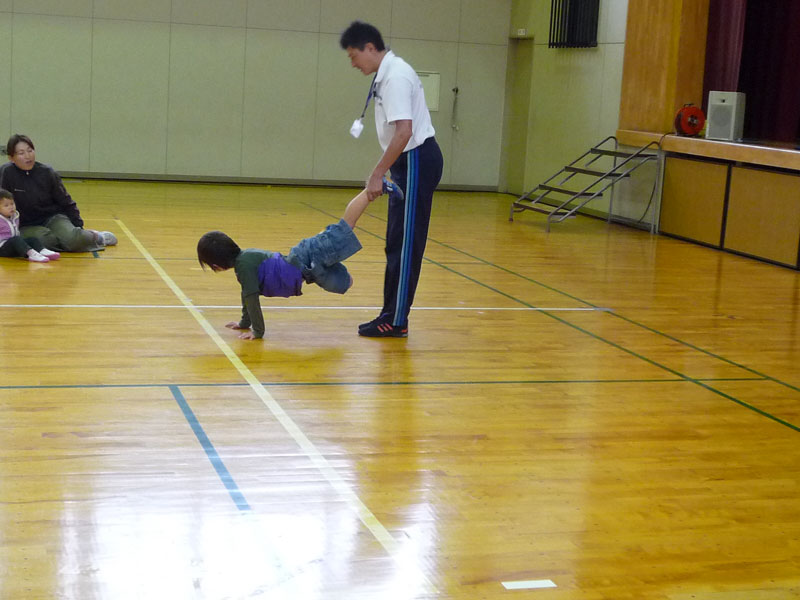 未就園児親子体操教室（岐阜県可児市下恵土公民館）