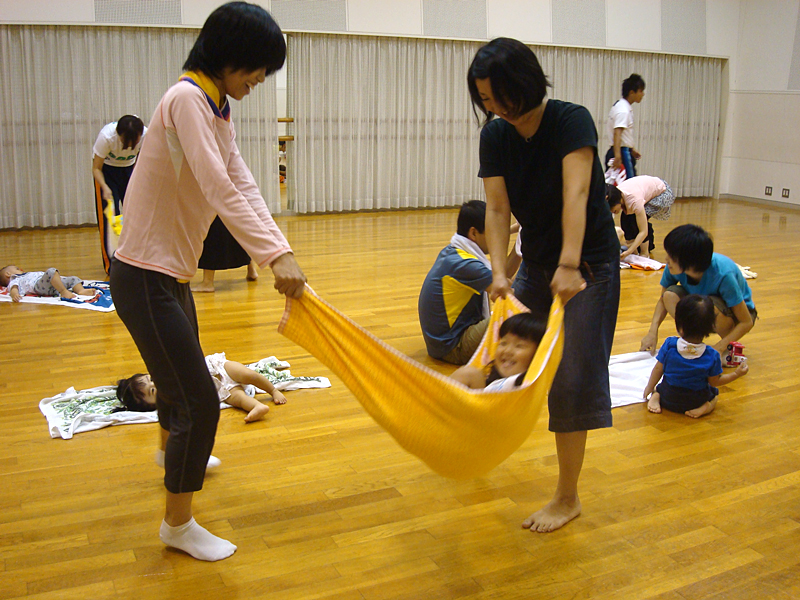 未就園児親子体操教室(羽島市教育委員会)