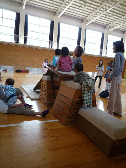未就園児親子体操教室(岐阜県美濃市牧谷保育園)
