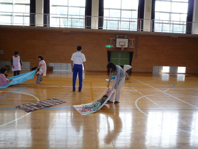 未就園児親子体操教室(岐阜県美濃市牧谷保育園)