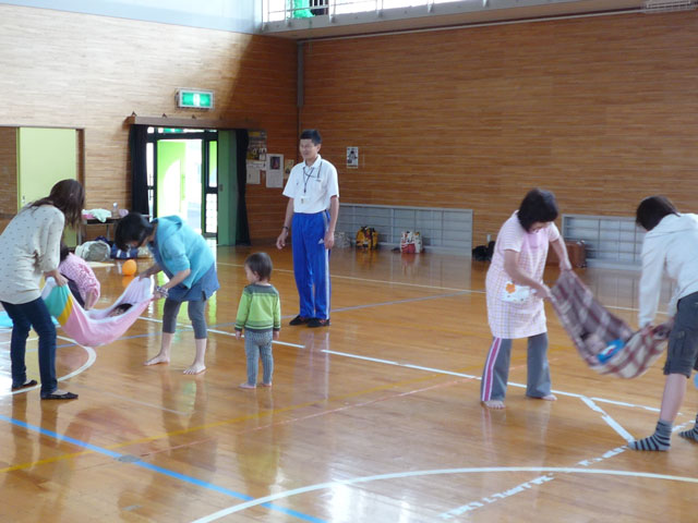 未就園児親子体操教室(岐阜県美濃市牧谷保育園)
