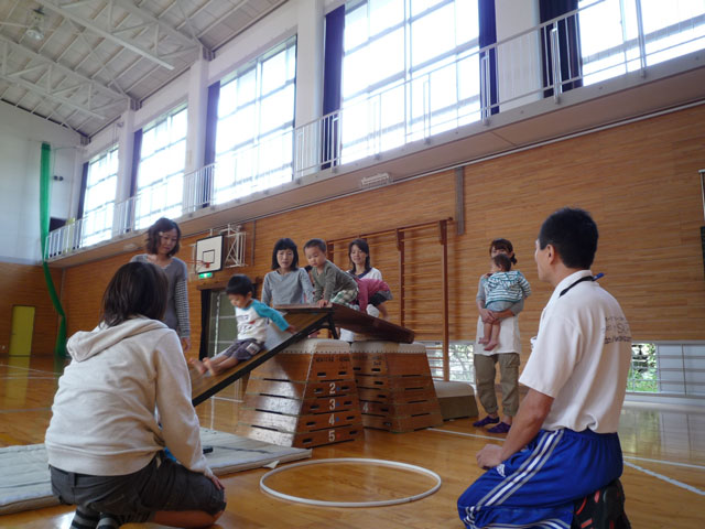 未就園児親子体操教室(岐阜県美濃市牧谷保育園)