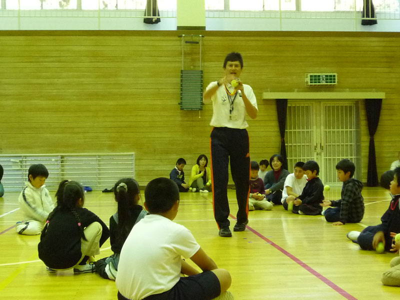 親子体操教室(板取小学校)