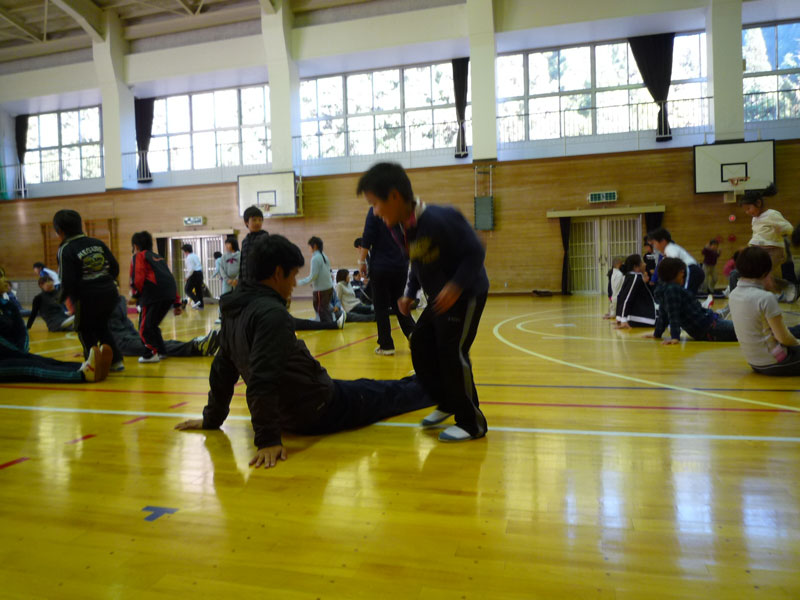 親子体操教室(板取小学校)