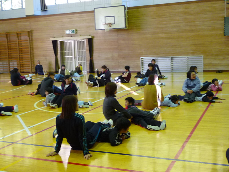 親子体操教室(板取小学校)