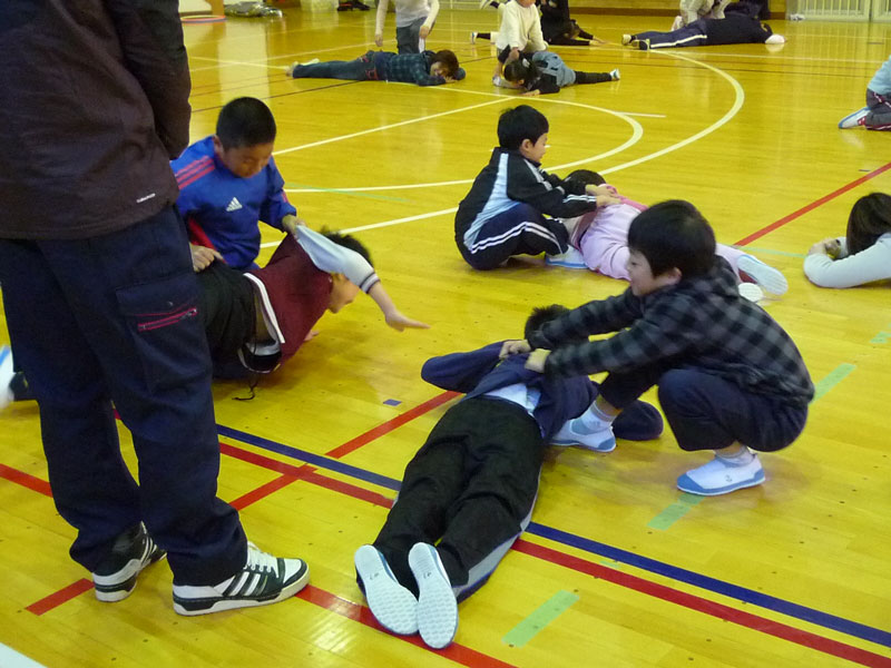 親子体操教室(板取小学校)