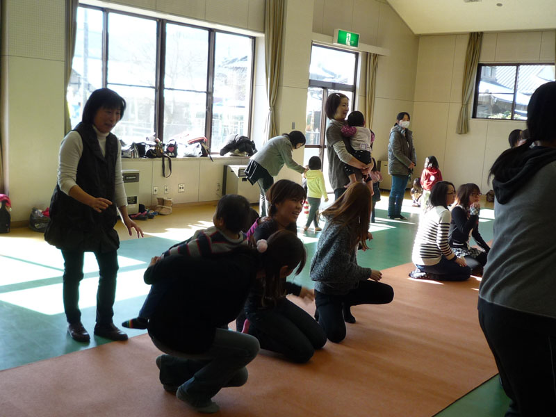 未就園児親子体操教室(瑞浪市子育て支援センター)