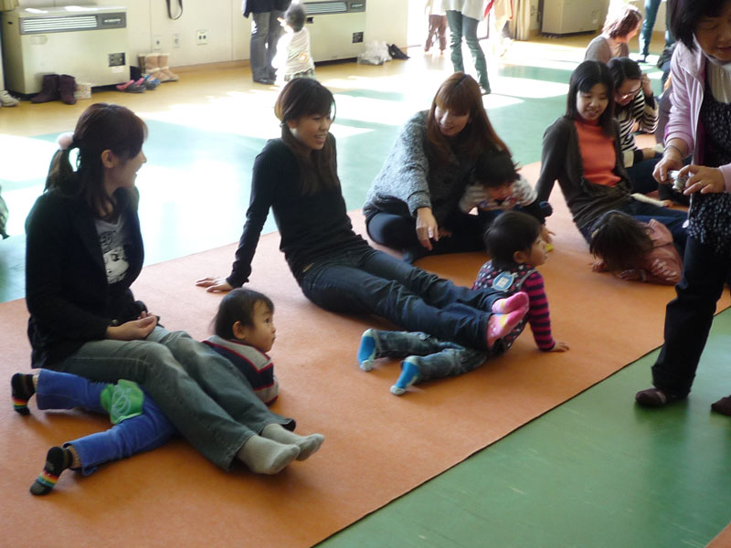 未就園児親子体操教室(瑞浪市子育て支援センター)