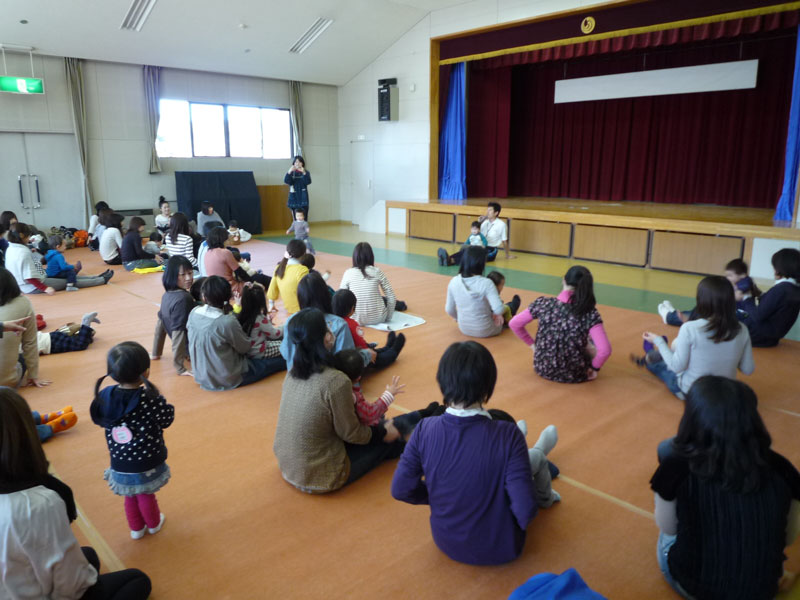 未就園児親子体操教室(瑞浪市子育て支援センター)