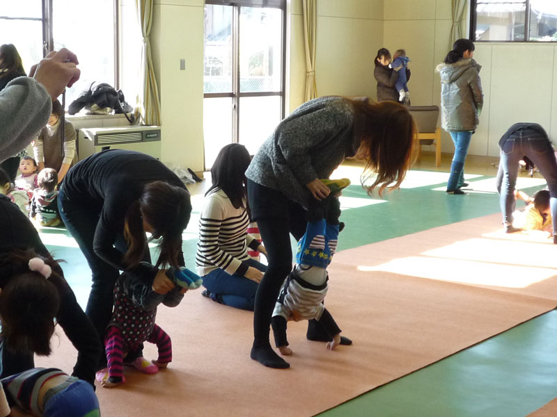 未就園児親子体操教室(瑞浪市子育て支援センター)