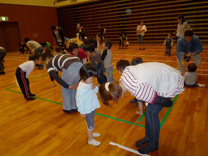 未就園児親子体操教室(岐阜県加茂郡坂祝町教育委員会)