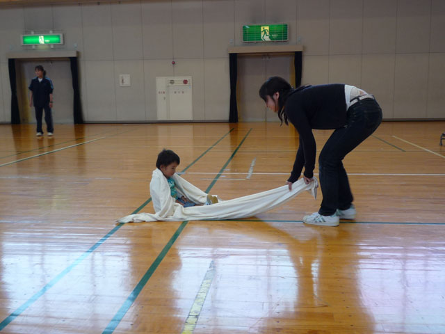 未就園児親子体操教室(岐阜県可児市下恵土公民館)