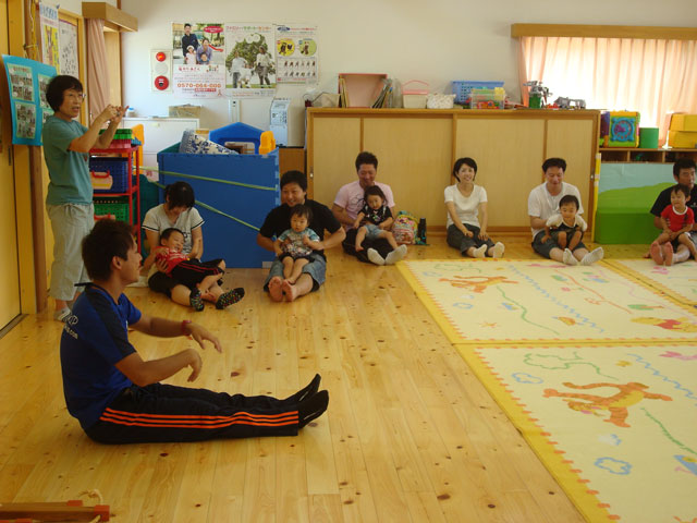 未就園児親子体操教室(瑞浪市子育て支援センター「ハグハグ」)