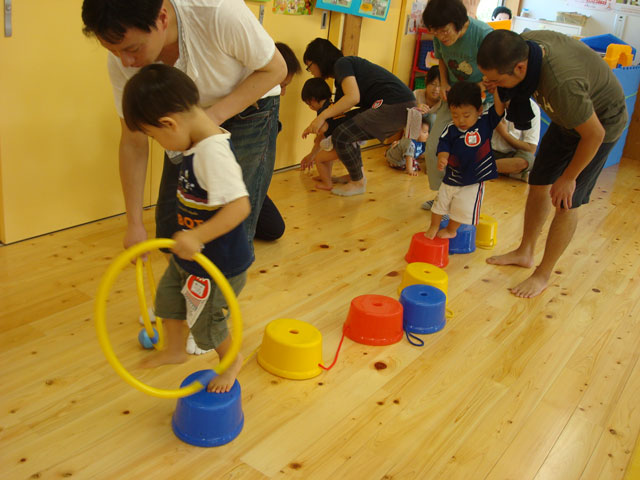 未就園児親子体操教室(瑞浪市子育て支援センター「ハグハグ」)