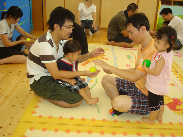 未就園児親子体操教室(瑞浪市子育て支援センター「ハグハグ」)