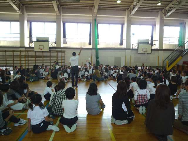 親子体操教室(島小学校)