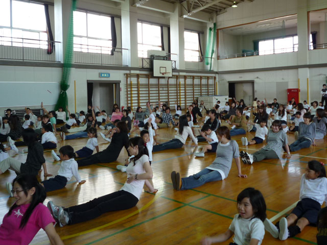 親子体操教室(島小学校)