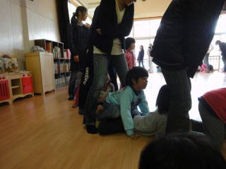 親子体操教室(関市立南ヶ丘保育園)