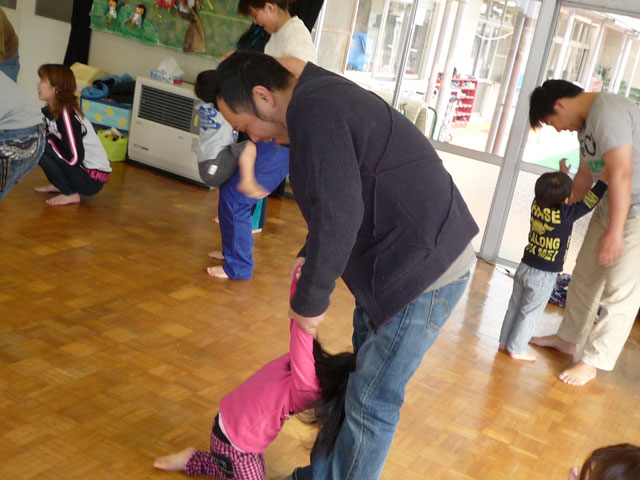 親子体操教室(大垣市立西保育園)