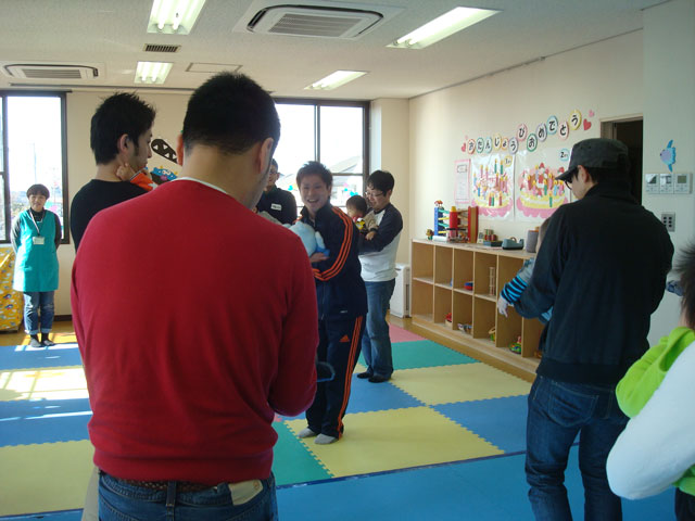 未就園児親子体操教室(知多市子育て支援センター)