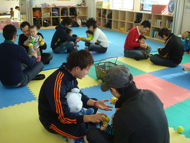 未就園児親子体操教室(知多市子育て支援センター)
