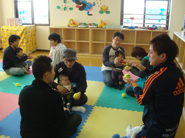 未就園児親子体操教室(知多市子育て支援センター)