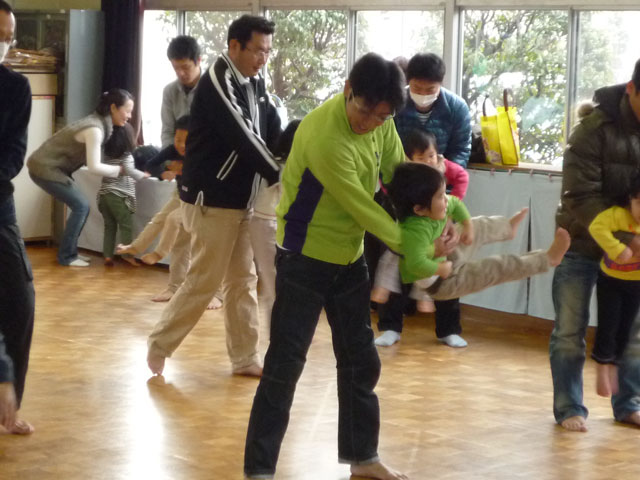 親子体操教室(大垣市立西保育園)